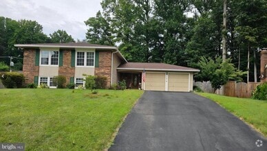 Building Photo - 7316 Outhaul Ln