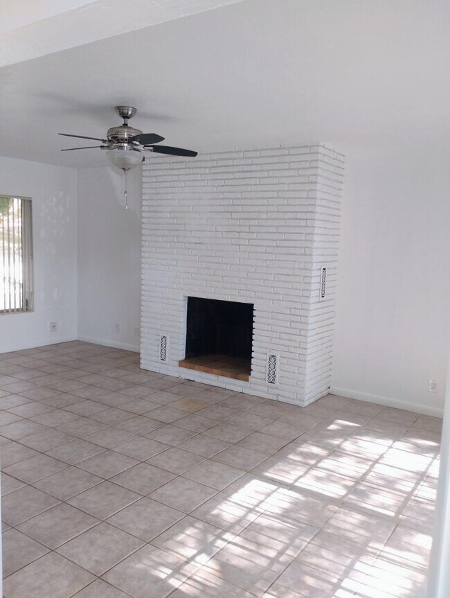 Foto del edificio - 1827 Middle River Dr