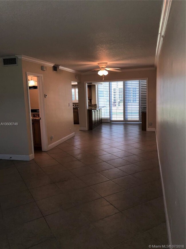 Building Photo - 5400 N Ocean Blvd