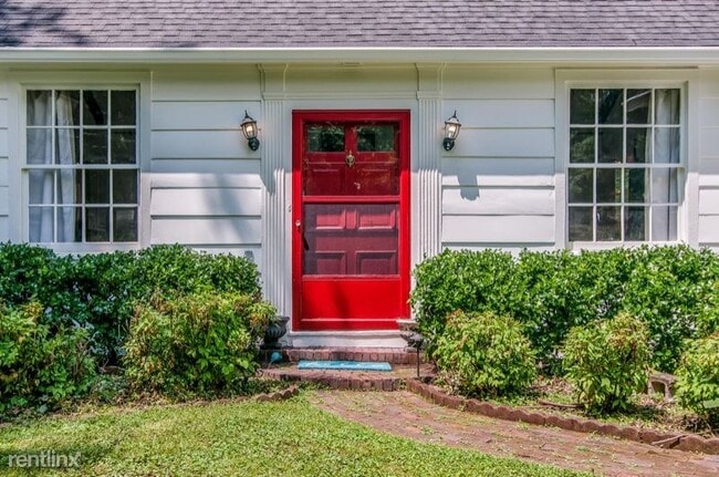 Building Photo - 4 br, 3 bath House - 1716 Shackleford Rd
