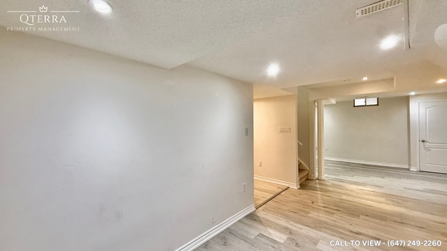 Building Photo - 6993 Amour Ter