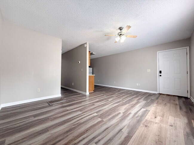 Foto del edificio - 1948 E 1st St