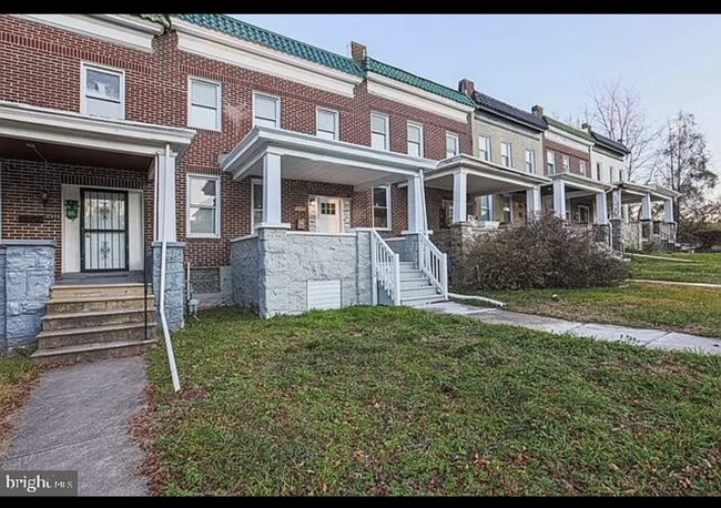Building Photo - 2309 N Ellamont St