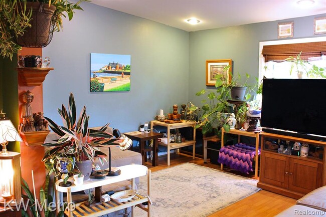 Foto del edificio - 531 Edgewood Pl