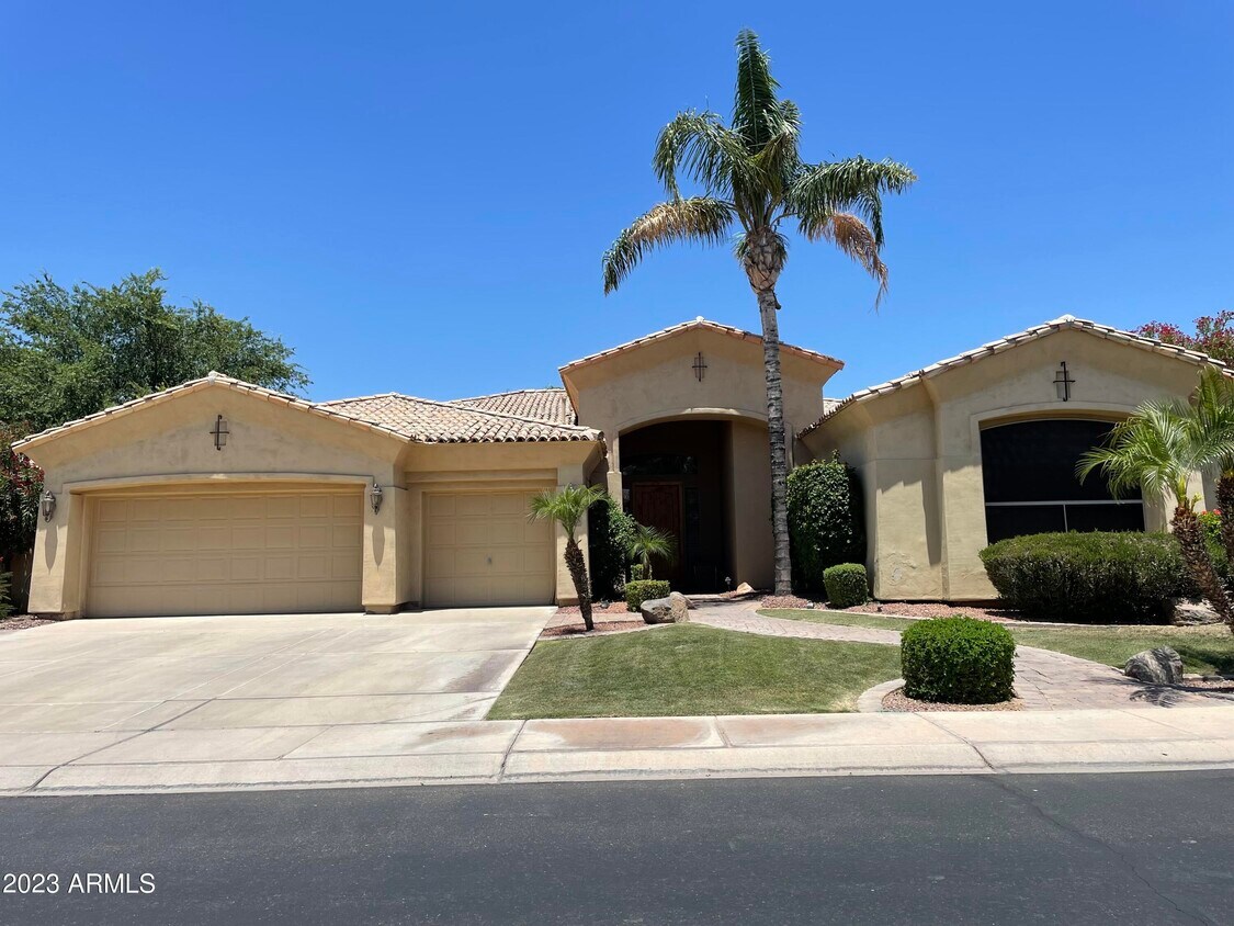 Foto principal - 1708 W Yosemite Pl