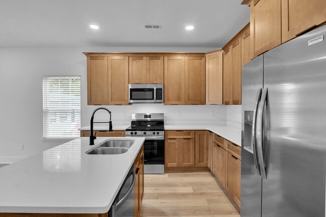 Building Photo - 7413 Westridge Dr