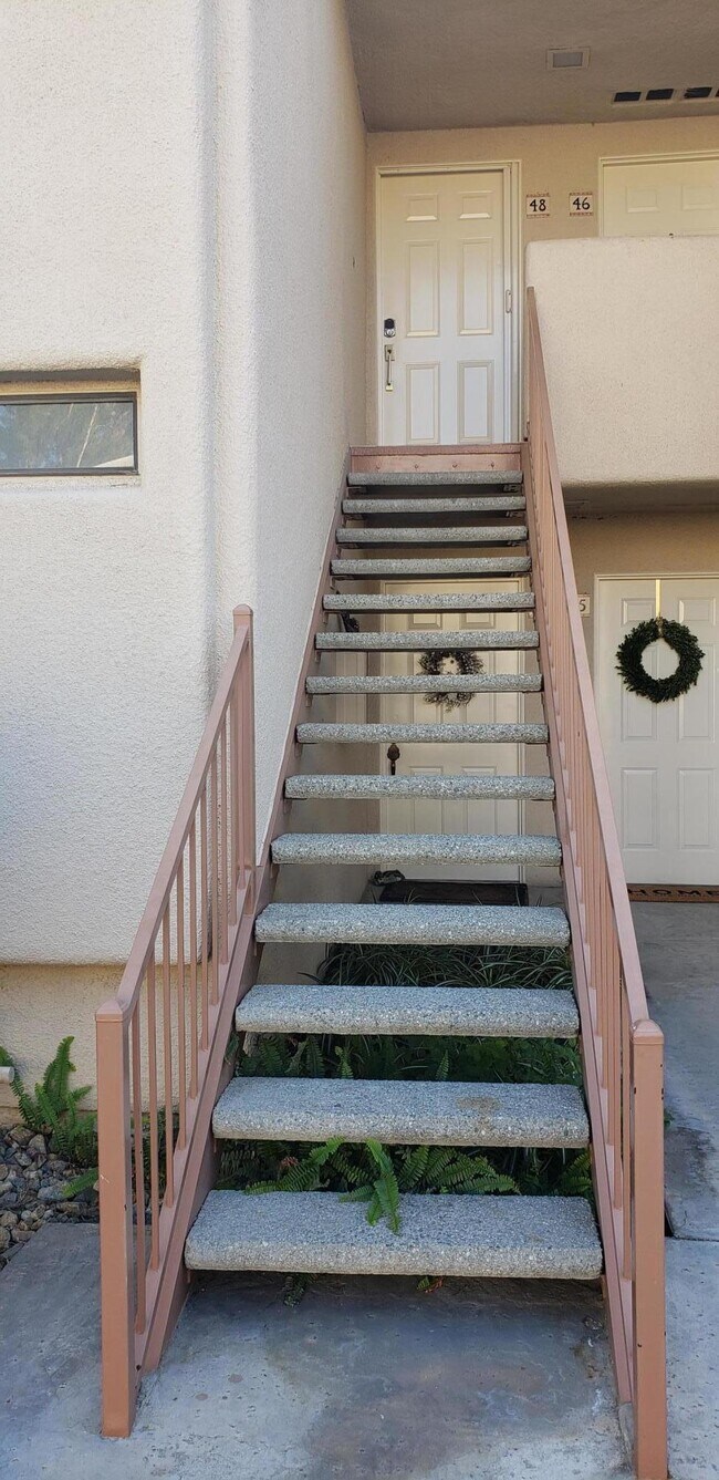 Building Photo - 35200 Cathedral Canyon Dr