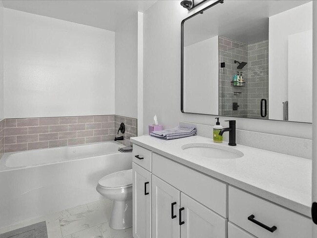 Building Photo - 2020 12th St NW