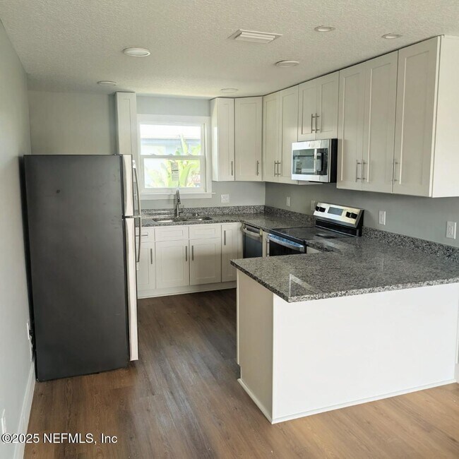 Foto del edificio - 1521 4th St N