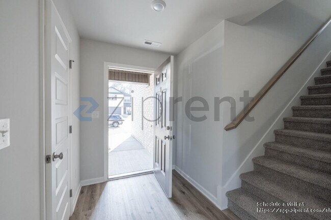 Building Photo - 27935 Chalmers Cir