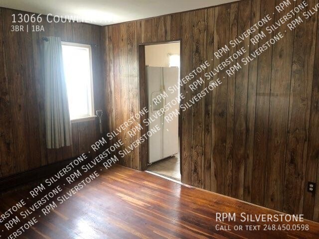 Building Photo - Beautiful 3 Bedroom with 2-Car Garage
