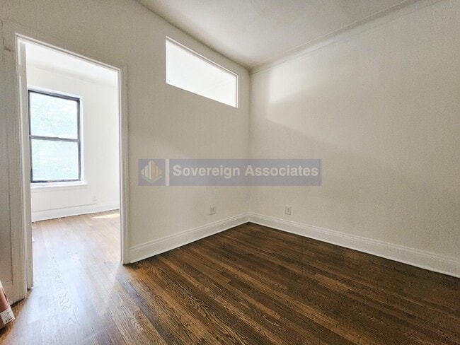 Foto del edificio - 156 E 85th St