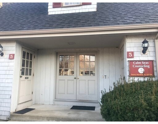 Building Photo - 5 Bound Brook Ct