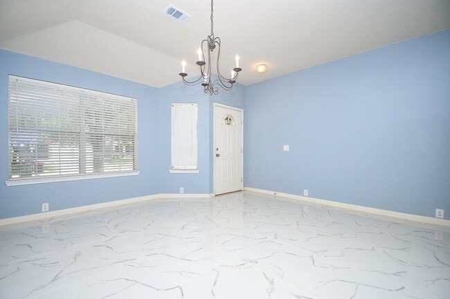 Foto del edificio - 6003 Baldwin Elm St