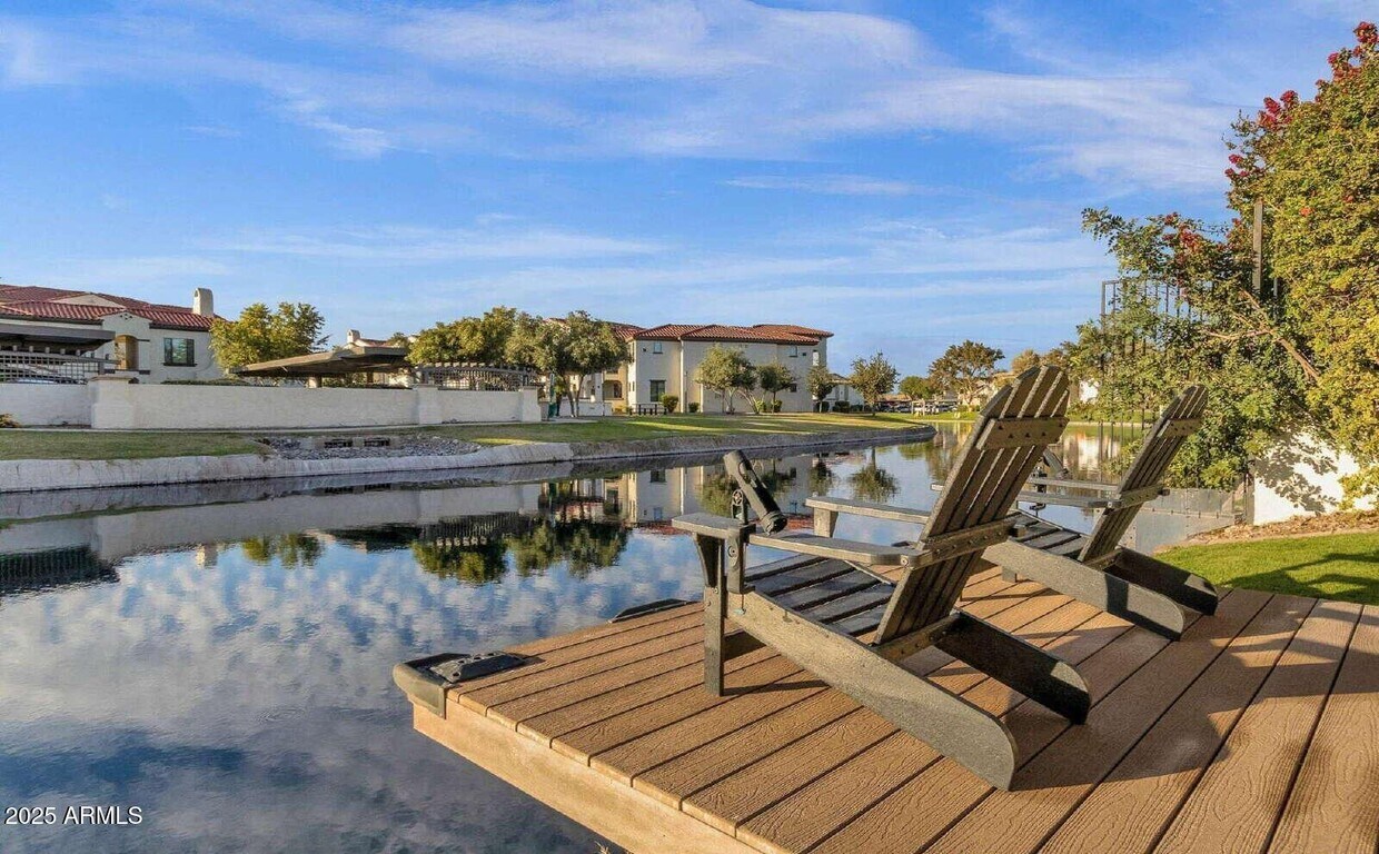 Building Photo - 3210 S Waterfront Dr
