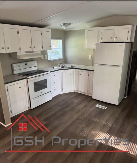 Foto del edificio - 49 Cypress Ln