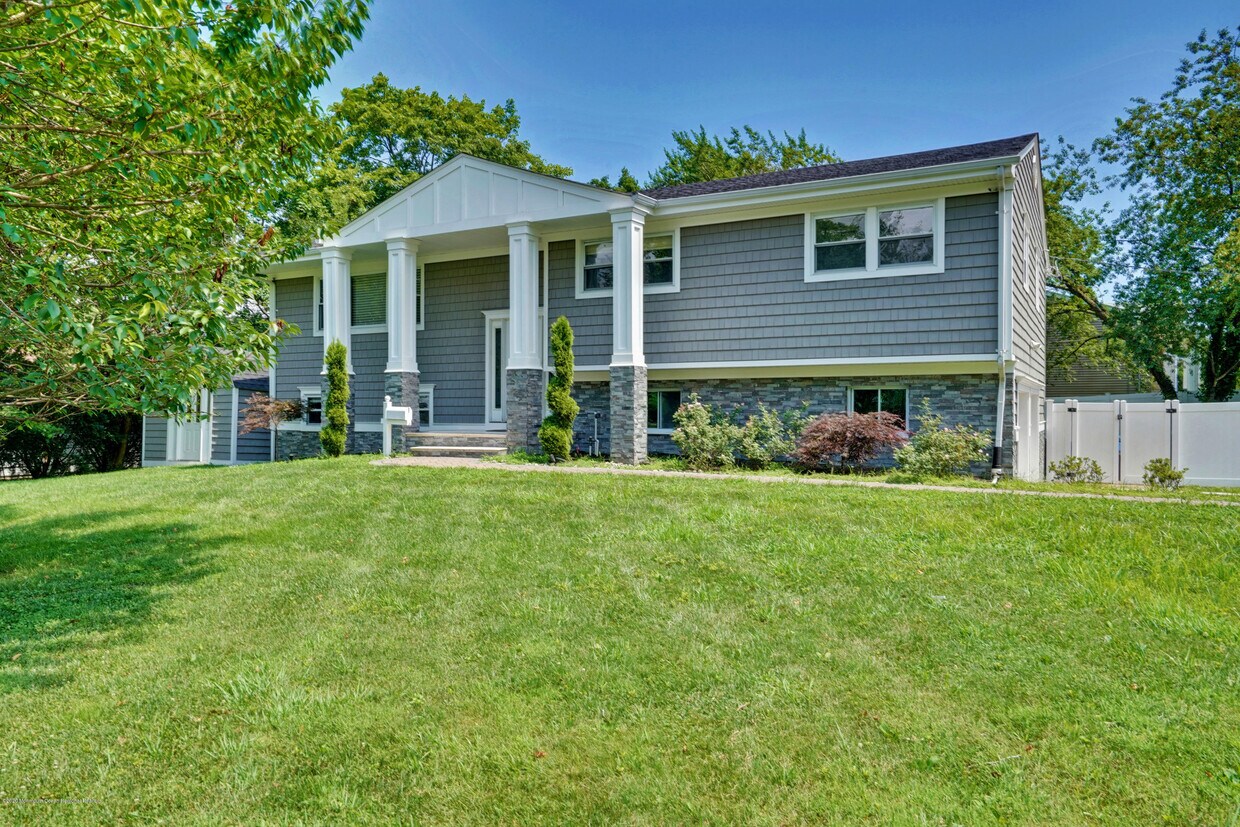 Foto principal - 785 Norwood Ave