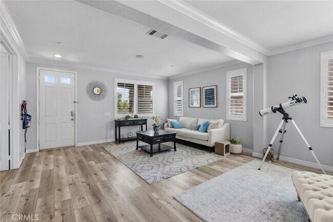 Foto del edificio - 4982 Snowberry Dr