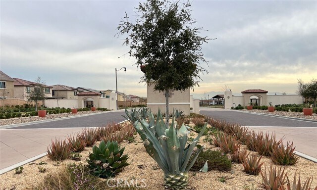 Foto del edificio - 16746 Mistletoe Ln