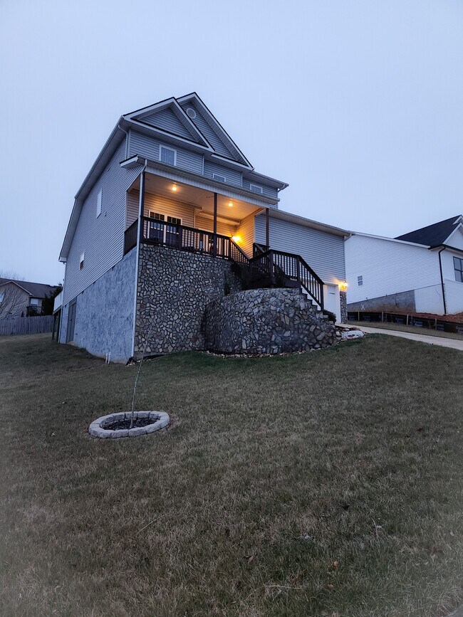 Foto del edificio - 3923 Mountain Vista Rd