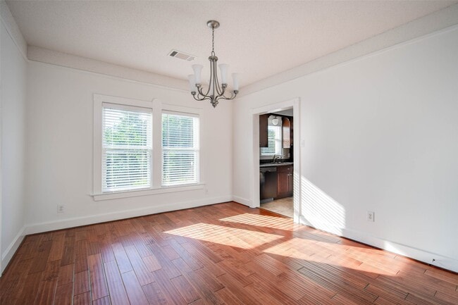 Foto del edificio - 2601 Rosedale St