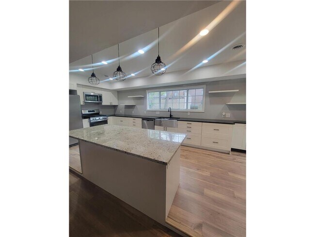 Foto del edificio - 47 6th Ave S