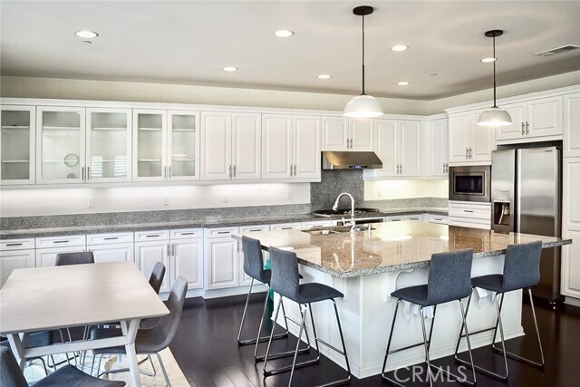 Foto del edificio - 1173 Gardiner Ln