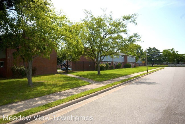 Building Photo - 4409 Marshall Ave
