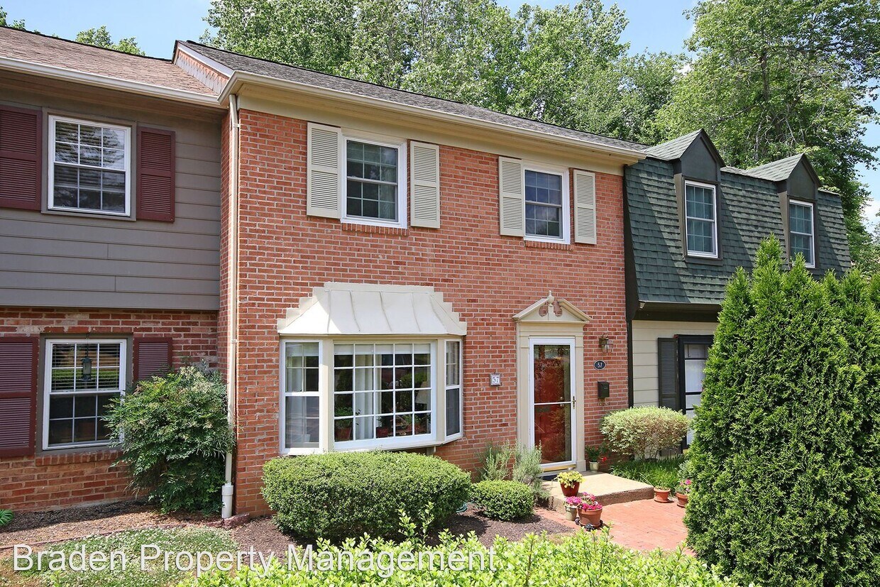 Primary Photo - 3 br, 2.5 bath House - 57 Georgetown Green