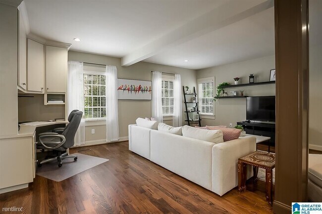 Foto del edificio - 2 br, 2 bath Condo - 2700 Highland Ave S