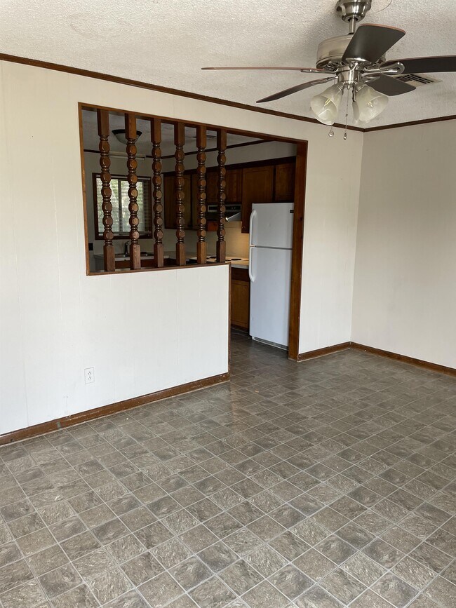 Building Photo - 1490 Joe Miller Rd