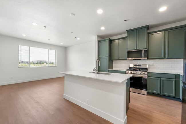Building Photo - Brand New 3 Bed Townhome in Timnath Ranch