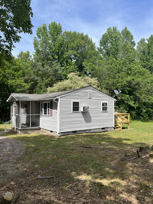 Building Photo - 499 Jones Mill Rd