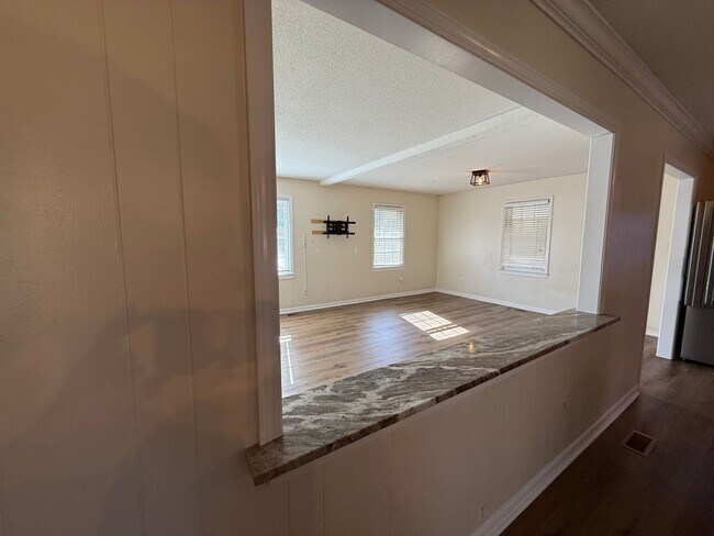 Foto del edificio - Christmas Move-In Special!! $500 off first month's rent