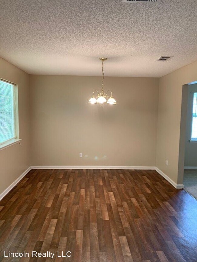 Building Photo - 3 br, 2 bath House - 3008 Ginny Drive