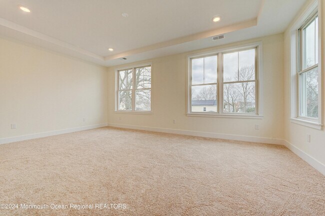 Foto del edificio - 8 Raritan Ave