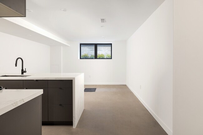 Photo du bâtiment - 86 Lansdowne Av