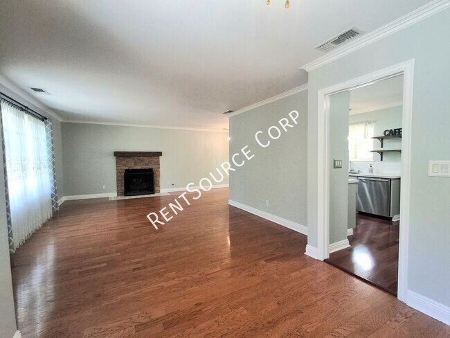 Foto del edificio - 26421 Torrey Pines Dr