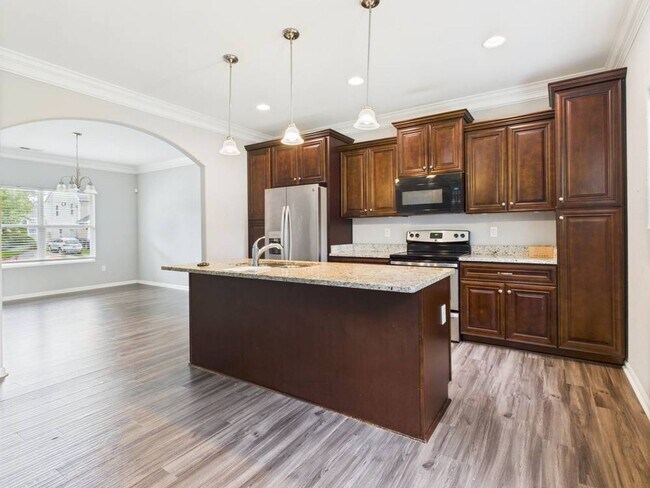 Foto del edificio - Beautiful 4 Bedroom 2.5 Bathroom Story Hom...
