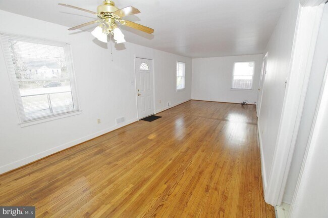 Building Photo - 12211 Judson Rd