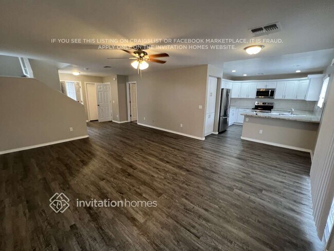 Foto del edificio - 1075 E Rolls Rd