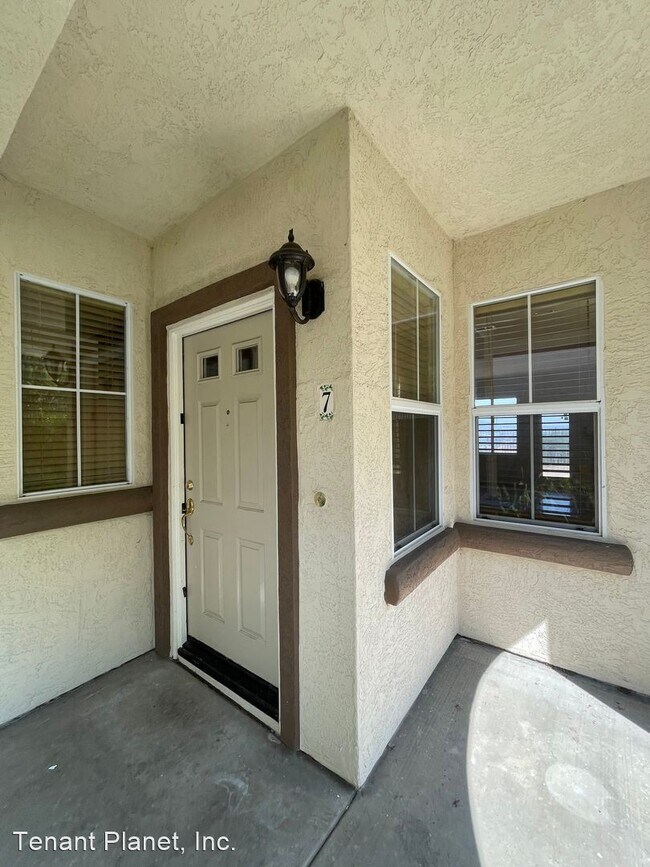 Building Photo - 10876 Ivy Hill Dr
