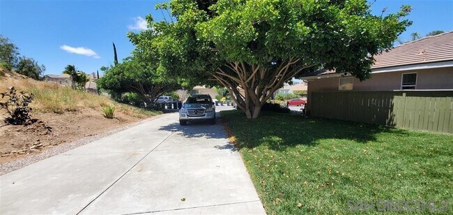 Building Photo - 1863 Almagro Ln