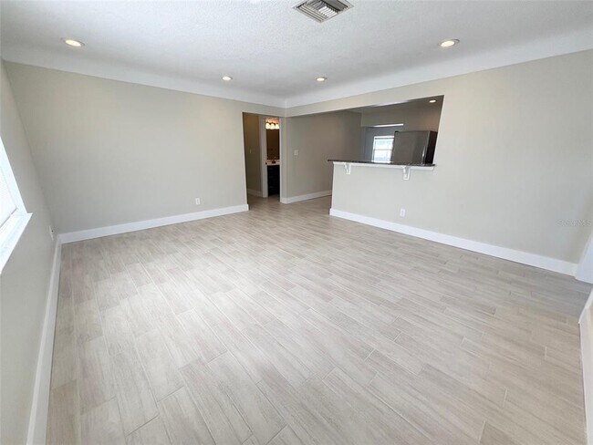 Foto del edificio - 736 86th Ave N