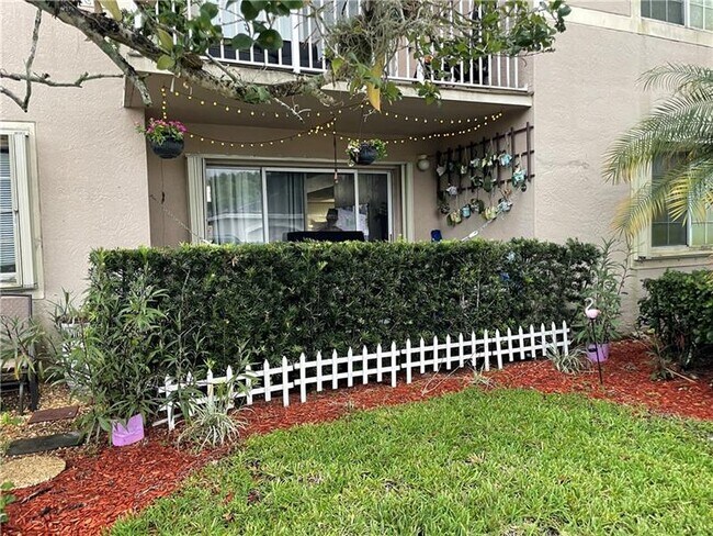 Foto del edificio - 5025 Wiles Rd