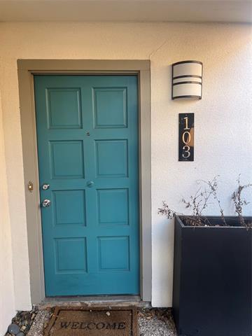 Foto del edificio - 4231 Gilbert Ave
