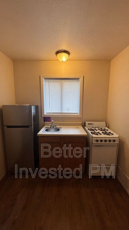 Foto del edificio - 24631 Birch St