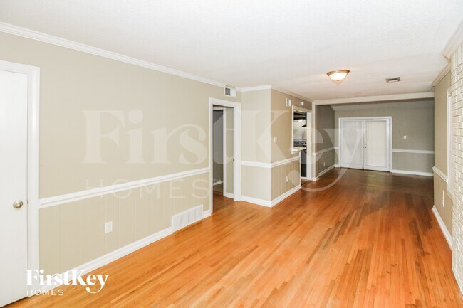 Foto del edificio - 1307 S White Station Rd