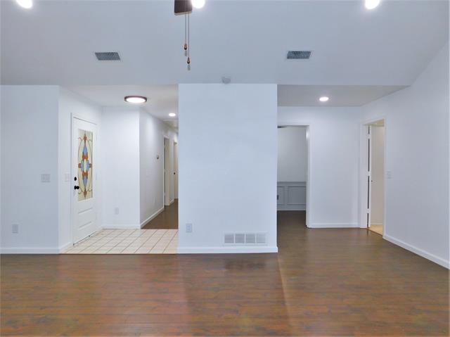 Building Photo - 2105 Sonata Ln