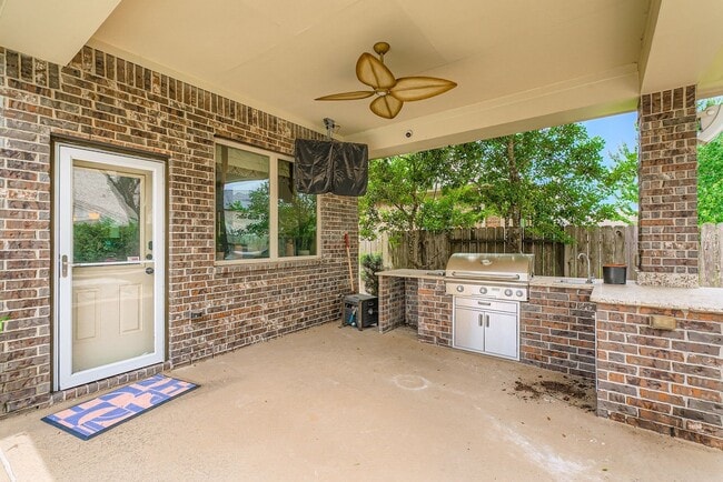 Foto del edificio - 28118 Harper Creek Ln